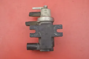 Volkswagen PASSAT B6 Vacuum valve 1J0906627B