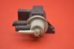 Volkswagen PASSAT B6 Vacuum valve 1J0906627B