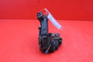 Volkswagen Touareg I Front door lock 3D1837016A