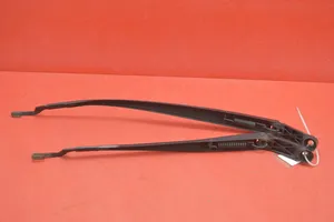 Toyota Auris 150 Front wiper blade arm 3451979