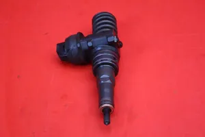 Volkswagen Touareg I Injecteur de carburant 070130073N