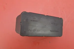 Audi 80 90 S2 B4 Keskuslukituksen alipainepumppu 4A0862257F