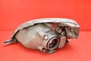 Toyota Yaris Verso Lampa przednia 52-002