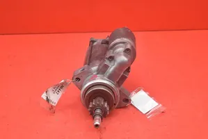 Volkswagen Touareg I Starter motor 001230016