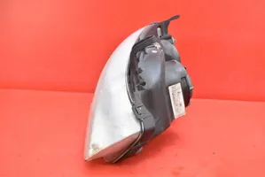 Opel Corsa C Lampa przednia 13115007