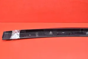 Citroen C4 I Spoiler tylnej szyby klapy bagażnika 96570631XT