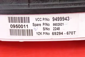 Volvo XC90 Licznik / Prędkościomierz 8651339