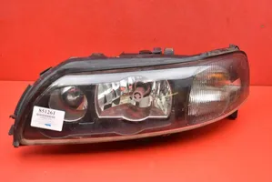 Volvo XC70 Phare frontale 30655905