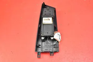 Toyota Corolla E120 E130 Elektrisko logu slēdzis 84802-02271