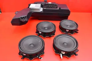 Audi A4 S4 B6 8E 8H Enceinte subwoofer 8E9035223