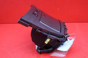 Toyota Avensis Verso Auton tuhkakuppi 58804-05110