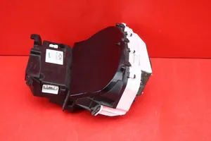 Toyota Yaris Verso Spidometrs (instrumentu panelī) 21655864-5