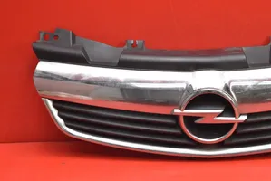 Opel Zafira B Front grill 13157590