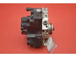 Volvo XC70 Pompe d'injection de carburant à haute pression 8689590