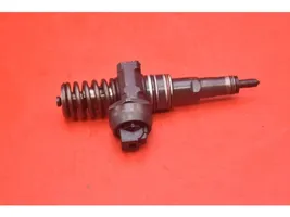 Volkswagen PASSAT B5.5 Fuel injector 038130073AR