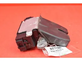 Ford Focus C-MAX Blocco/chiusura/serratura del portellone posteriore/bagagliaio 3M51-R442A66-CA