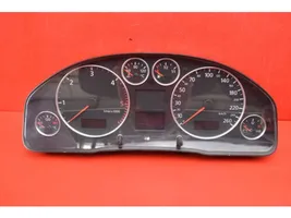 Audi A6 Allroad C5 Compteur de vitesse tableau de bord 4B0920900Q