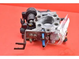 Opel Corsa C Throttle body valve 90529471