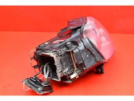 Volkswagen PASSAT B5.5 Lampa przednia 3C0941752G