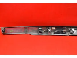 Opel Zafira B Lampa oświetlenia tylnej tablicy rejestracyjnej 13137862