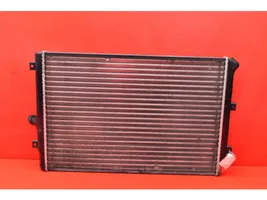 Volkswagen Golf IV Radiateur de refroidissement AC221021