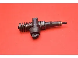 Volkswagen PASSAT B5.5 Injecteur de carburant 03G130073G