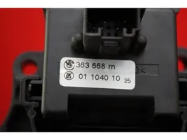 BMW 3 E36 Autres commutateurs / boutons / leviers 8363664