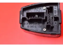 BMW X3 E83 Veidrodėlių šildymo jungtukas 6131-83736919