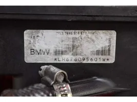 BMW 5 E39 Ohjaustehostimen pumppu 7693974