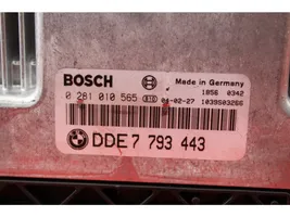 BMW X3 E83 Блок управления двигателем ECU 7793443