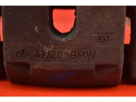 BMW 5 E60 E61 Tylny zacisk hamulcowy BMW