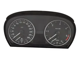 BMW X3 E83 Spidometras (prietaisų skydelis) 9122602-01