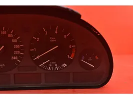 BMW 5 E39 Speedometer (instrument cluster) 8375669