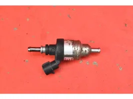 BMW 5 E39 Fuel injector 67R-010213