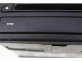 BMW 3 E36 Radio/CD/DVD/GPS-pääyksikkö 6908529