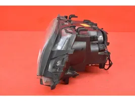 BMW X3 E83 Lampa przednia 7165832