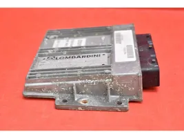 AC 428 Komputer / Sterownik ECU silnika 8200153834