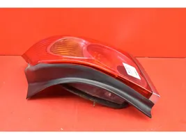 Toyota Avensis Verso Lampa tylna 05-48