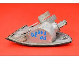 Audi A4 S4 B5 8D Indicatore di direzione anteriore 6R01490