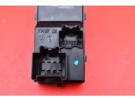 Opel Astra J Electric window control switch 13301886