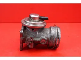 Audi A4 S4 B6 8E 8H Soupape vanne EGR 038131501AL