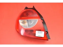 Renault Clio III Luz trasera/de freno 8200459962--H