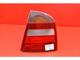 Skoda Octavia Mk1 (1U) Luz trasera/de freno 1U6945112