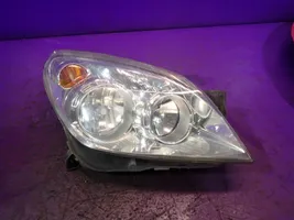 Opel Astra H Lampa przednia 13239289RH