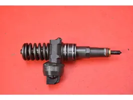 Volkswagen Golf V Fuel injector 038130073BN