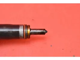 Volkswagen PASSAT B5.5 Fuel injector 038130073AR