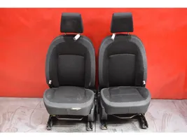 Nissan Qashqai Fotele / Kanapa / Komplet NISSAN