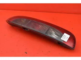 Opel Corsa C Luz trasera/de freno 09114337