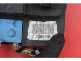 Volvo V70 Serrure de porte avant 30699746