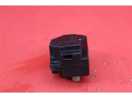 Volvo V70 Moteur / actionneur de volet de climatisation 30676511